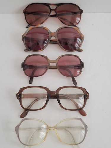 Lot vtg thick plastic - lot,