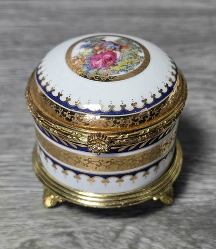 Vintage regal round porcelain - vintage,