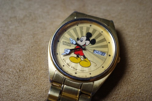 Vintage seiko quartz mickey - quartz,