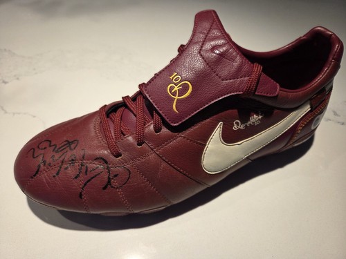 Nike r10 football boot - boot, signed