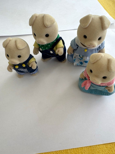 Families pigs set - has, a