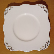 Lovely Pink Tuscan Cake Plate