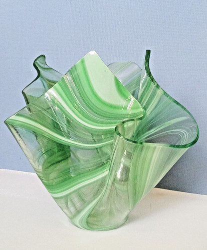 Stunning signed green white - stunning, &