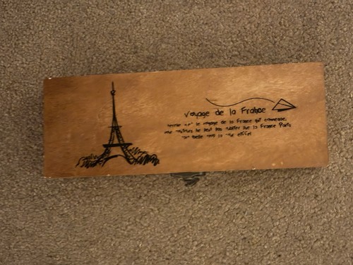 Vintage wooden french eiffel - wooden,