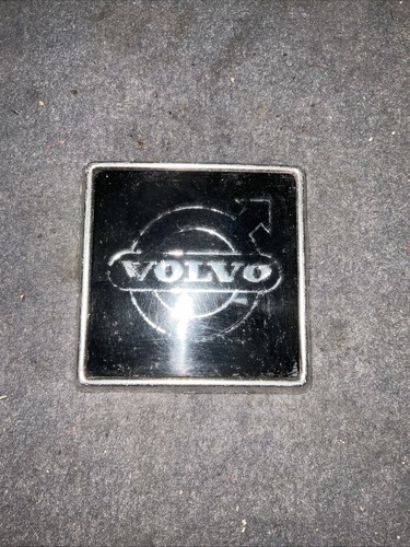 Volvo badge front - emblem, logo