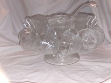 Garland 27 Piece Glass Punch