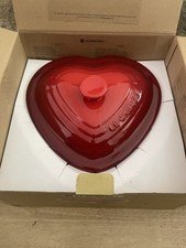 Le Creuset Heart Casserole Dish with Lid  2.4L - Cerise (NEW)