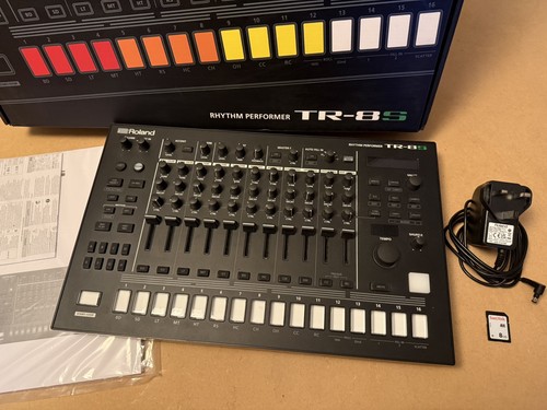 Roland rhythm performer - tr-8s,