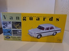 Vanguards Austin A60 Cambridge Snowberry White/Maroon - VA04404   1:43  pb88