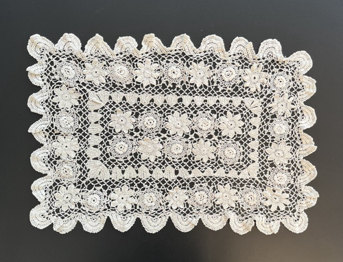 Vintage ecru hand - ecru,