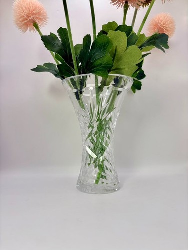 Vintage crystal vase - ,