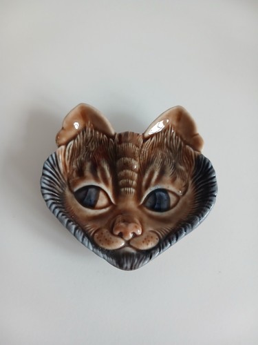 Vintage wade porcelain cat - porcelain,