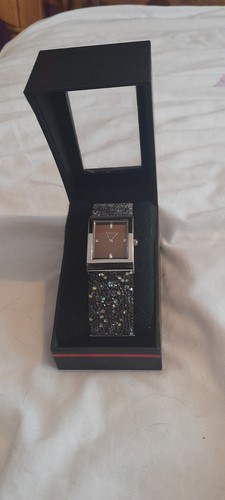 Geeniune ladies seksy watch - geeniune,