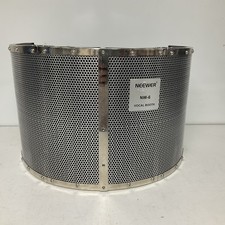 NEEWER NW-6 Vocal Booth.