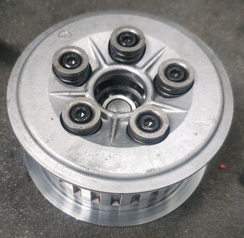 Ducati 848 clutch centre - ducati,