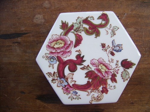 Masons ironstone hexagonal - ironstone,