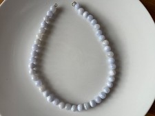 “Blue Lace Agate Gemstone Bead Necklace – 40 cm / 16 in – Natural Blue Banded