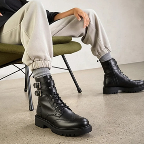 Russell bromley cuthburt - &,