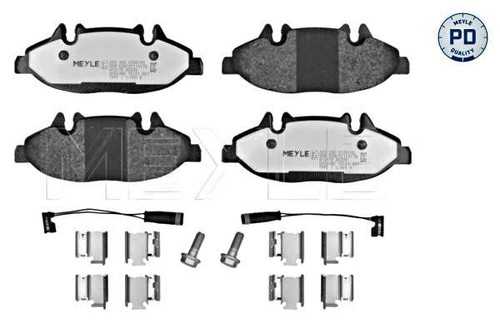 Front disc brake pad set - front,