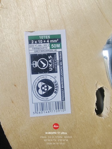Twin and earth pvc 6242y - and,