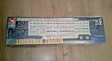 W270 AMT / ERTL Model Kit No: 31771 - Livestock Trailer - 1:25 - Pts Sealed