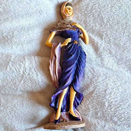 Hand painted resin woman - hand,