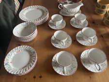 🌸 Johnson Brothers Summer Chintz Dinnerware Set - many pieces available