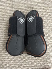 Equilibrium Tri-Zone Open Fronted Horse Jumping Tendon Boots