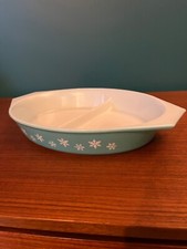 Vintage Pyrex Gaiety Turquoise Snowflake Oval Divided Retro Oven Dish