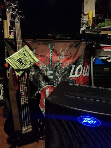 Dean bass peavy amp - peavy, tko115