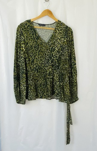 Collection green animal - m&s,