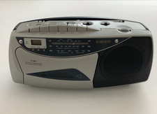 Robert’s 3 Band Radio