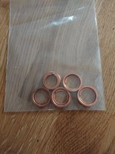 Engine oil drain sump