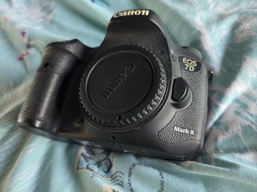 Canon eos mark - eos,