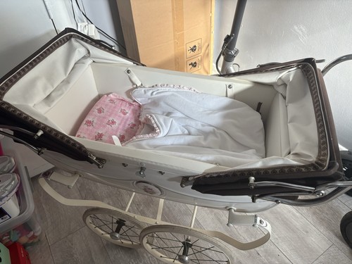 Vintage silver cross coach - silver,