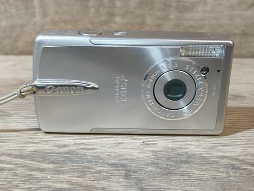 Canon ixus digital camera - canon,