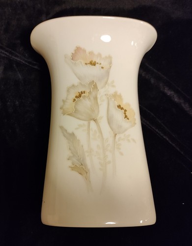Kaiser porcelain vase