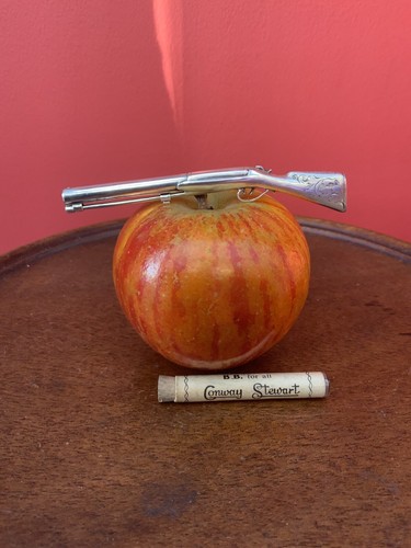 Antique wheeler novelty gun - g,