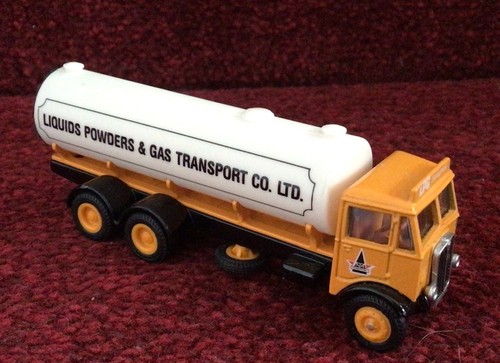 Oil tanker lorry - oil,