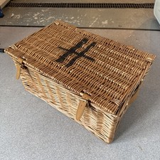 Harrods Hamper Basket 49cm x 32xm x 24cm Wicker Basket