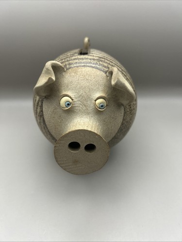 Muggins pottery aug - aug, piggy