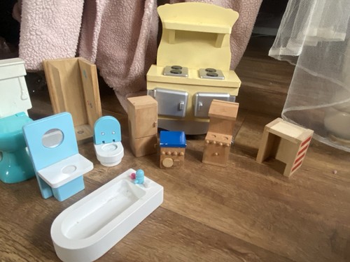 Doll house wooden - doll,