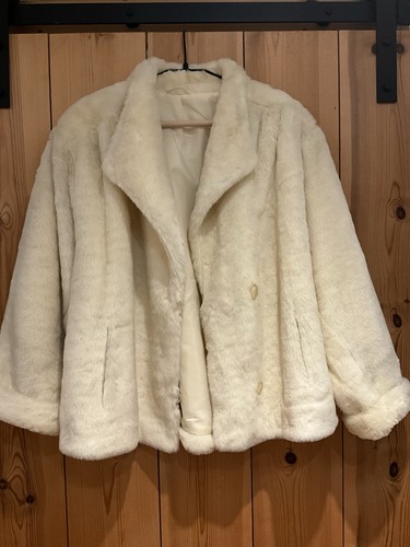 Beautiful vintage astraka - beautiful, faux