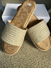 Brand New Unbranded Wedge