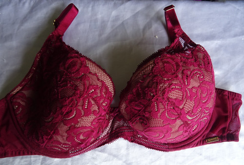 Gossard size 36d underwired - 36d,