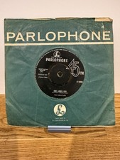 The Beatles - She Loves You UK