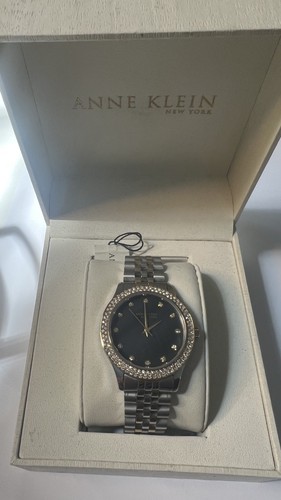 Brand new anne - brand, klein
