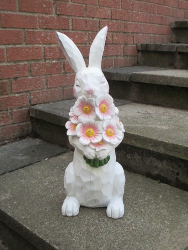 Large illuminated bunny - illuminated,