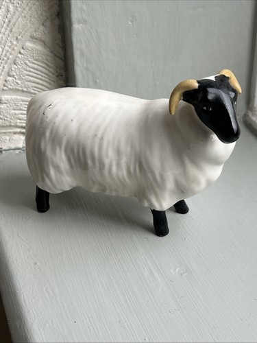 Beswick black faced - ram, sheep
