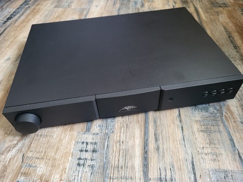 Naim nait - 5i, (italic)